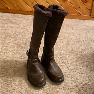 Khombu women’s sz 10 brown faux fur lined boots